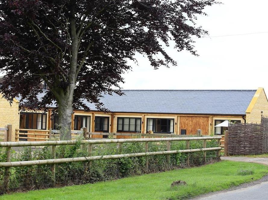 Вилла Park Stables Wyck Rissington Экстерьер фото