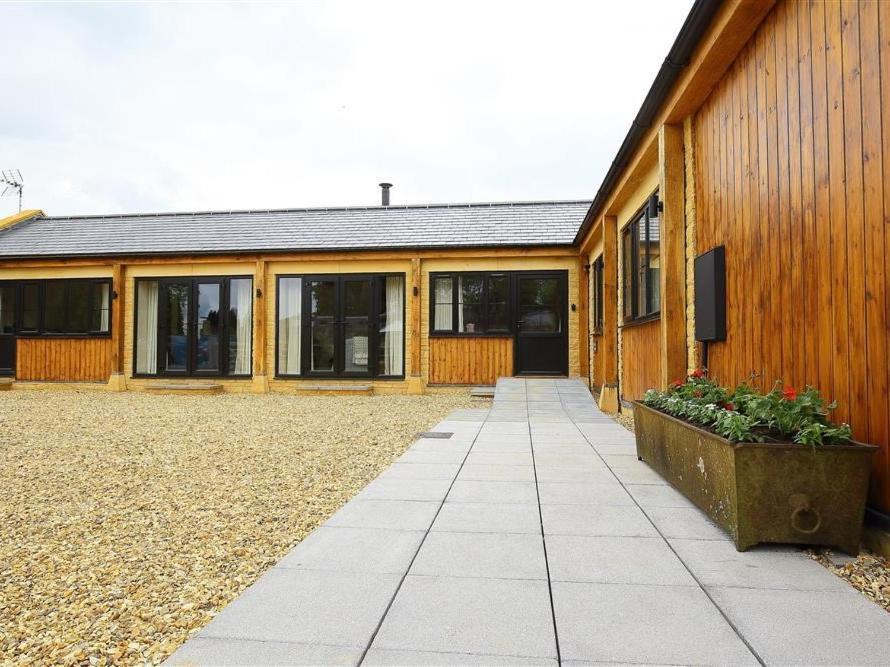 Вилла Park Stables Wyck Rissington Экстерьер фото